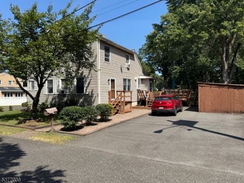 231 Beck Ave, Somerset, NJ, 08873-1004 | Card Image