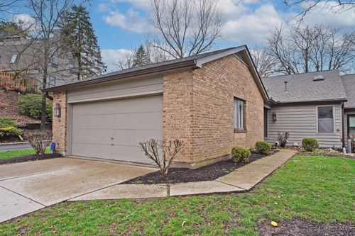 39 Rolling Hills Court, Wyoming, OH, 45215 | Card Image