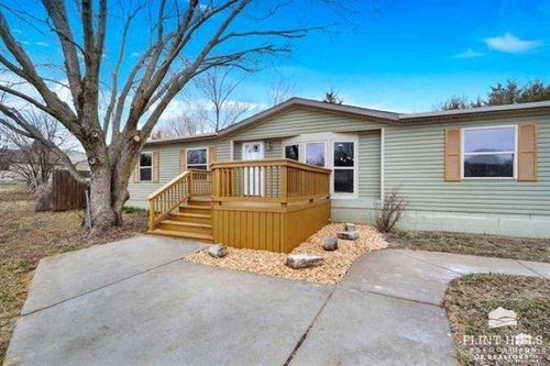 2038 Northwind Dr, Junction City, KS, 66441-4557 | Card Image