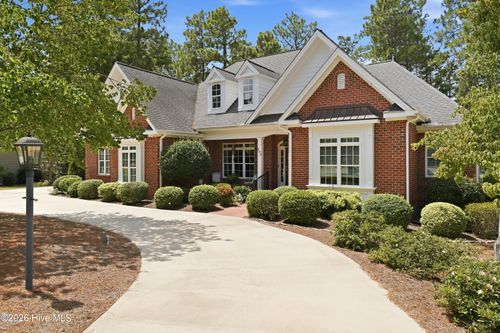 190 Wiregrass Ln, Southern Pines, NC, 28387-3056 | Card Image