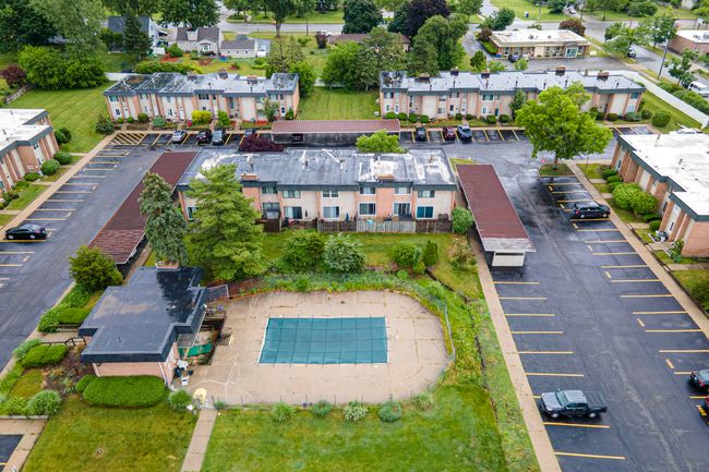 4164 E Saxony-51 | Image 32