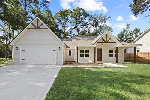 235 Durdin Dr, Silsbee, TX, 77656-6415 | Card Image