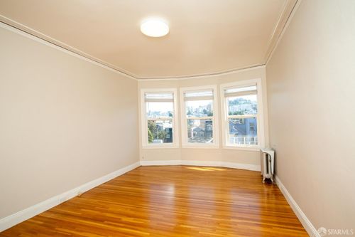 33-1565 Chestnut St, San Francisco, CA, 94123-3028 | Card Image