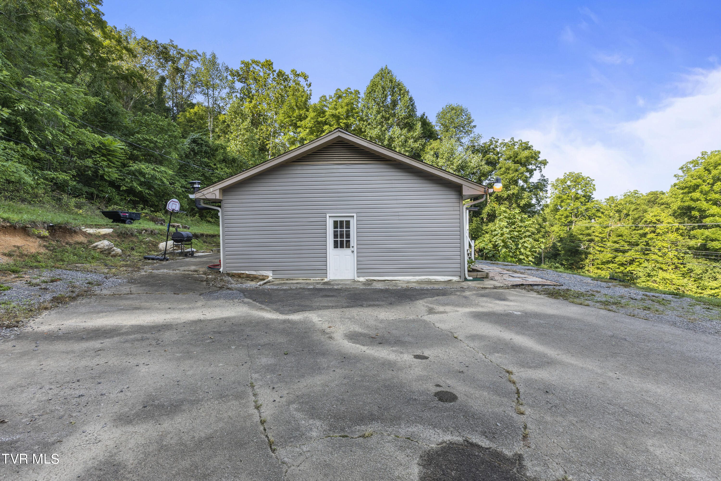 Cooks Valley Rd, Kingsport, TN 37664