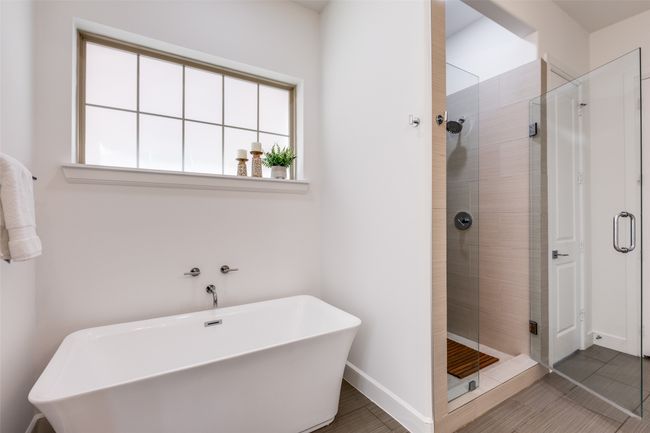 UNIT-1106 - 5015 Meridian Ln, Condo with 3 bedrooms, 3 bathrooms and null parking in Addison TX | Image 8