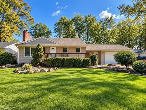 253 Belmar Blvd, Avon Lake, OH, 44012-1317 | Card Image