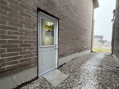 27 Belay Bend, East Gwillimbury, ON, L9N0V8 | Card Image