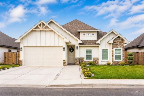4212 Xenops Ave, McAllen, TX, 78504-6898 | Card Image