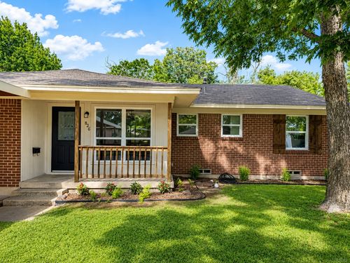 826 Harbor Dr, Lewisville, TX, 75057-4618 | Card Image
