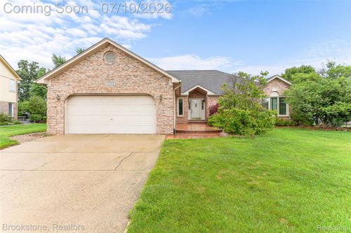 53725 Arabian Trl, Macomb, MI, 48042-5774 | Card Image