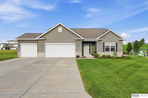 710 Windward Ct, Plattsmouth, NE, 68048-8034 | Card Image