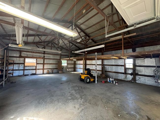 View of garage | Image 21