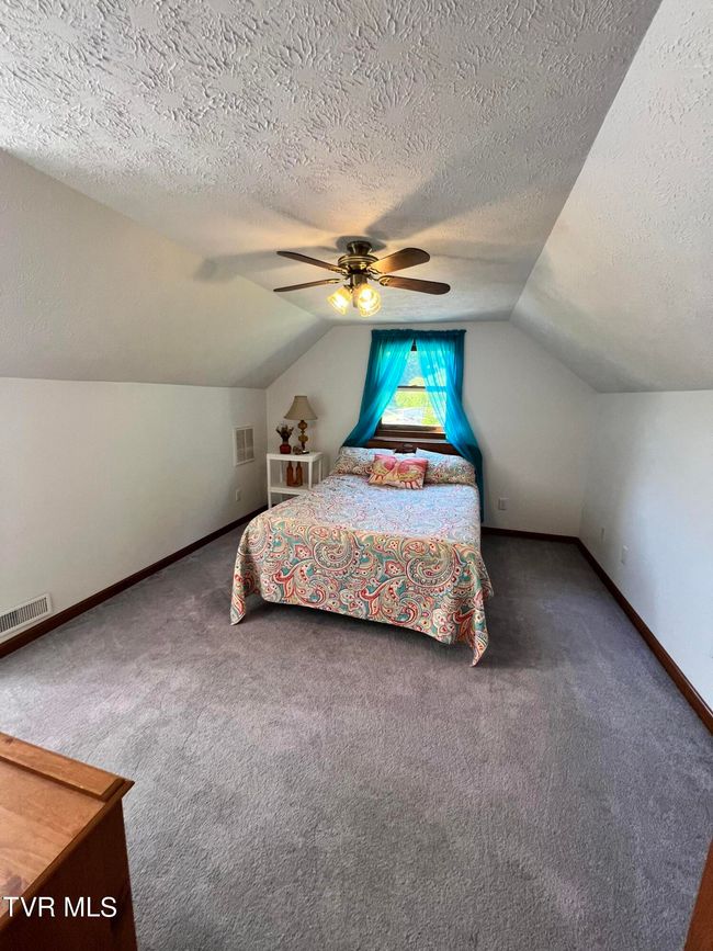 312 Simerly Creek Rd, House other with 4 bedrooms, 2 bathrooms and null parking in Hampton TN | Image 34