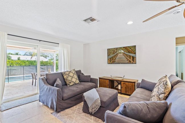 356 Mars Ave, House other with 3 bedrooms, 3 bathrooms and null parking in Tequesta FL | Image 15