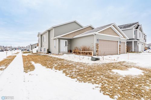 5916 58th Avenue S, Fargo, ND, 58104 | Card Image