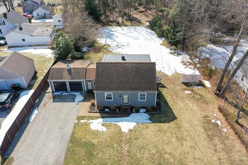358 Briggs Rd, Westport, MA, 02790-4613 | Card Image