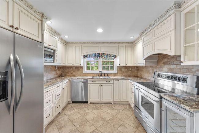 221 Moody Rd, House other with 3 bedrooms, 2 bathrooms and 5 parking in Findlay Twp PA | Image 10