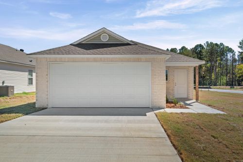 8105 Chesapeake Trl, Bauxite, AR, 72011-8605 | Card Image