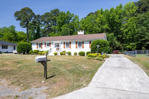 505 Lafayette St, Clinton, NC, 28328-3542 | Card Image