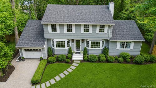 275 Pinewood Rd, Cutchogue, NY, 11935-2348 | Card Image