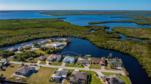 4203 Surfside Ct, PORT CHARLOTTE, FL, 33948-2225 | Card Image