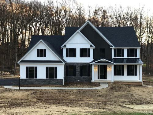 11-2011 Sunrise Dr, Coopersburg, PA, 18036-8100 | Card Image