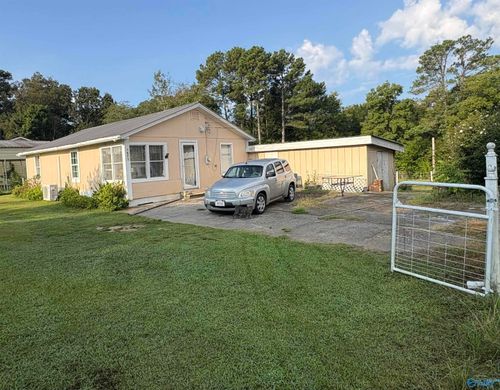 1571 Snow Point Rd, Guntersville, AL, 35976-6863 | Card Image