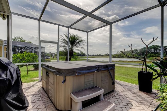 522 Planters Manor Way, House other with 3 bedrooms, 3 bathrooms and null parking in BRADENTON FL | Image 37