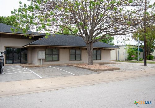 100-19 S 25th St, Temple, TX, 76504-4162 | Card Image
