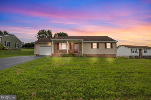 186 Skylite Dr, HANOVER, PA, 17331-9660 | Card Image