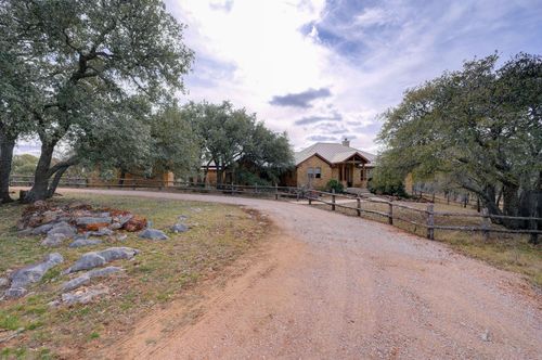2551 Wolf Creek Ranch Rd, Burnet, TX, 78611-3742 | Card Image