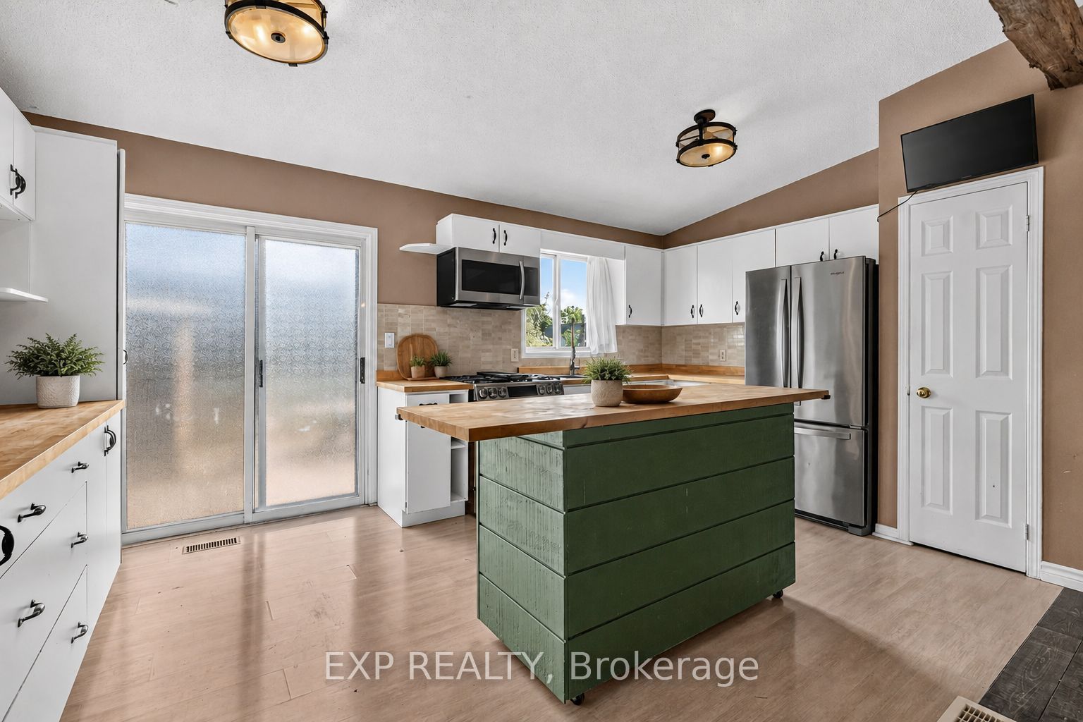 Residential in Fort Erie 5
