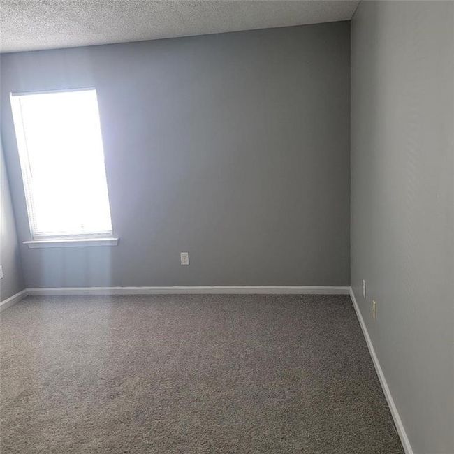 5820 Sable Glen Rd, House other with 3 bedrooms, 3 bathrooms and null parking in Atlanta GA | Image 18