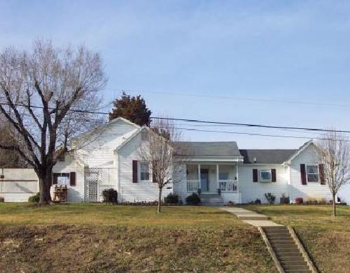 8146 Williamson Rd, Roanoke, VA, 24019-6948 | Card Image