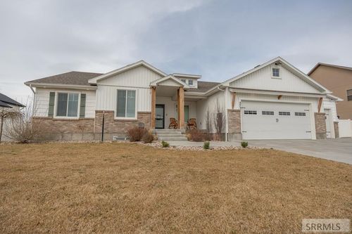 2737 Pinfire Crk, Ammon, ID, 83406-1235 | Card Image