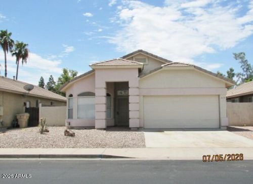 6135 W Navajo Dr, Glendale, AZ, 85302-5703 | Card Image