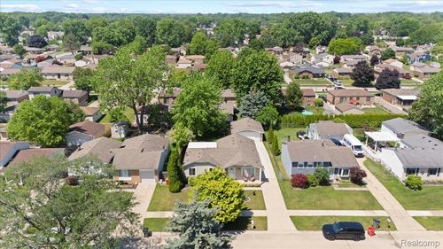 41615 Westmeath Cir, Clinton Twp, MI, 48038-5813 | Card Image