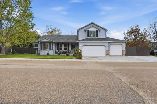 16460 Coral Drive, Nampa, ID, 83687 | Card Image