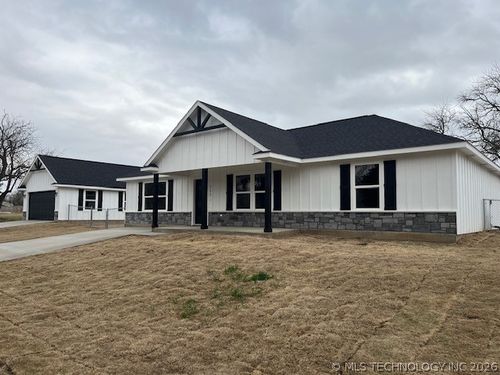 513 Osage, Caddo, OK, 74729 | Card Image