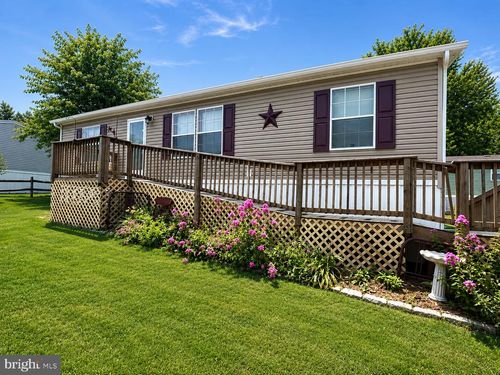 391 Fancy Filly Cir, MARTINSBURG, WV, 25403-1855 | Card Image