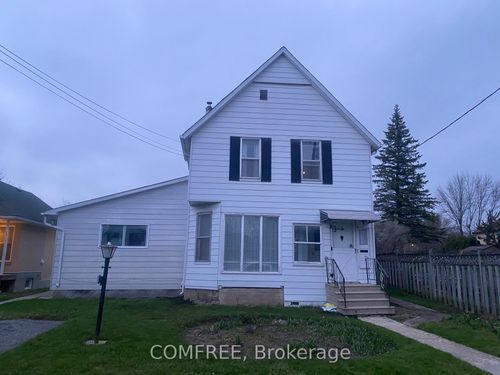 17 Grant St, Perth, ON, K7H1X6 | Card Image