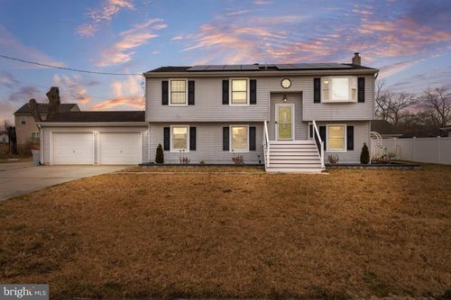 2386 Monroe Ave, VINELAND, NJ, 08361-8423 | Card Image