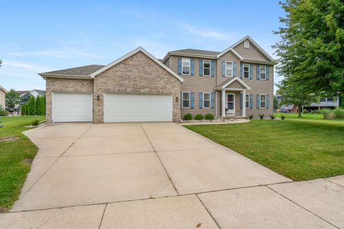727 Weald Bridge Rd, Cottage Grove, WI, 53527-8310 | Card Image