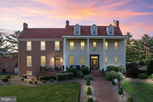 15164 Berlin Tpke, HILLSBORO, VA, 20132-3700 | Card Image