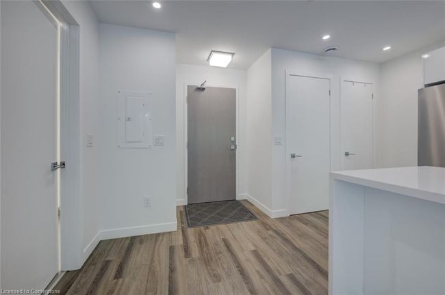 510 - 455 Charlton Ave E, House attached with 2 bedrooms, 2 bathrooms and 1 parking in Hamilton ON | Image 12