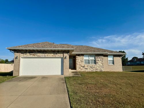 3802 W Greenway Dr, Springfield, MO, 65807-7520 | Card Image