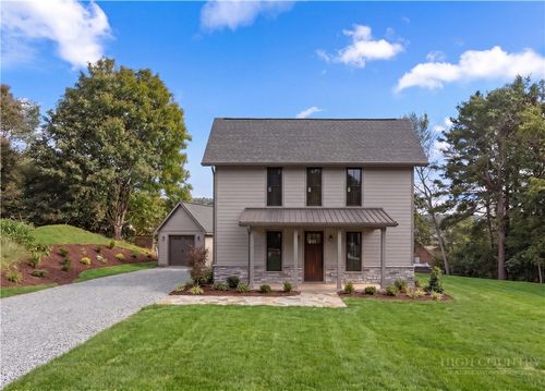 2 N Jefferson Ave, West Jefferson, NC, 28694-8050 | Card Image