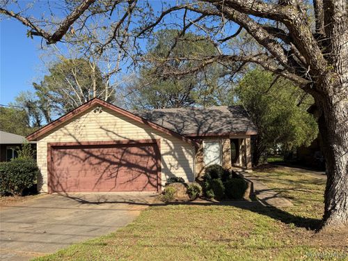 220 Newcastle Ln, Montgomery, AL, 36117-3141 | Card Image