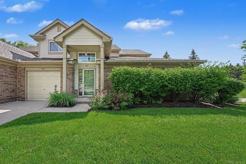 111 S Vista, Auburn Hills, MI, 48326-1447 | Card Image