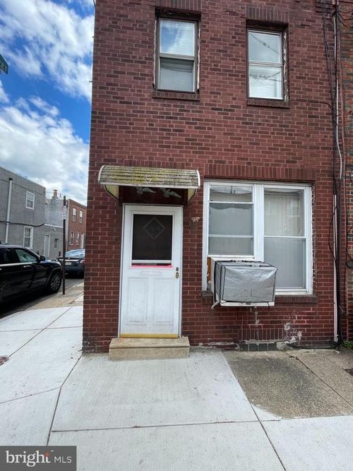 2983 E Thompson St, PHILADELPHIA, PA, 19134-4946 | Card Image